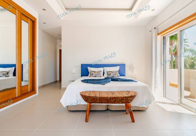 Villa à Almancil - Crest 5 - 8 Pax  Golf/Beach Swimming pool Villa à Almancil - Crest 5 - 8 Pax  Golf/Beach Swimming pool