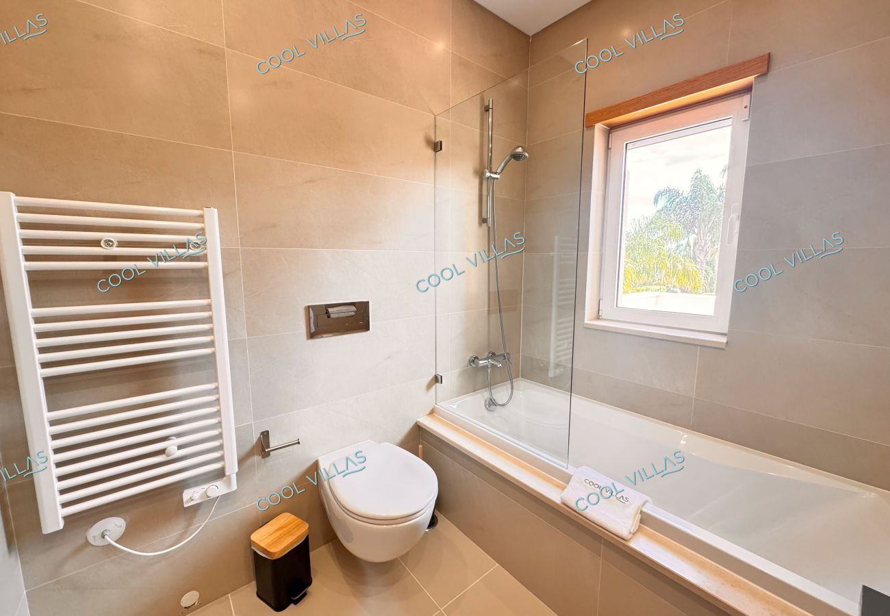 Villa à Almancil - Crest 5 - 8 Pax  Golf/Beach Swimming pool Villa à Almancil - Crest 5 - 8 Pax  Golf/Beach Swimming pool