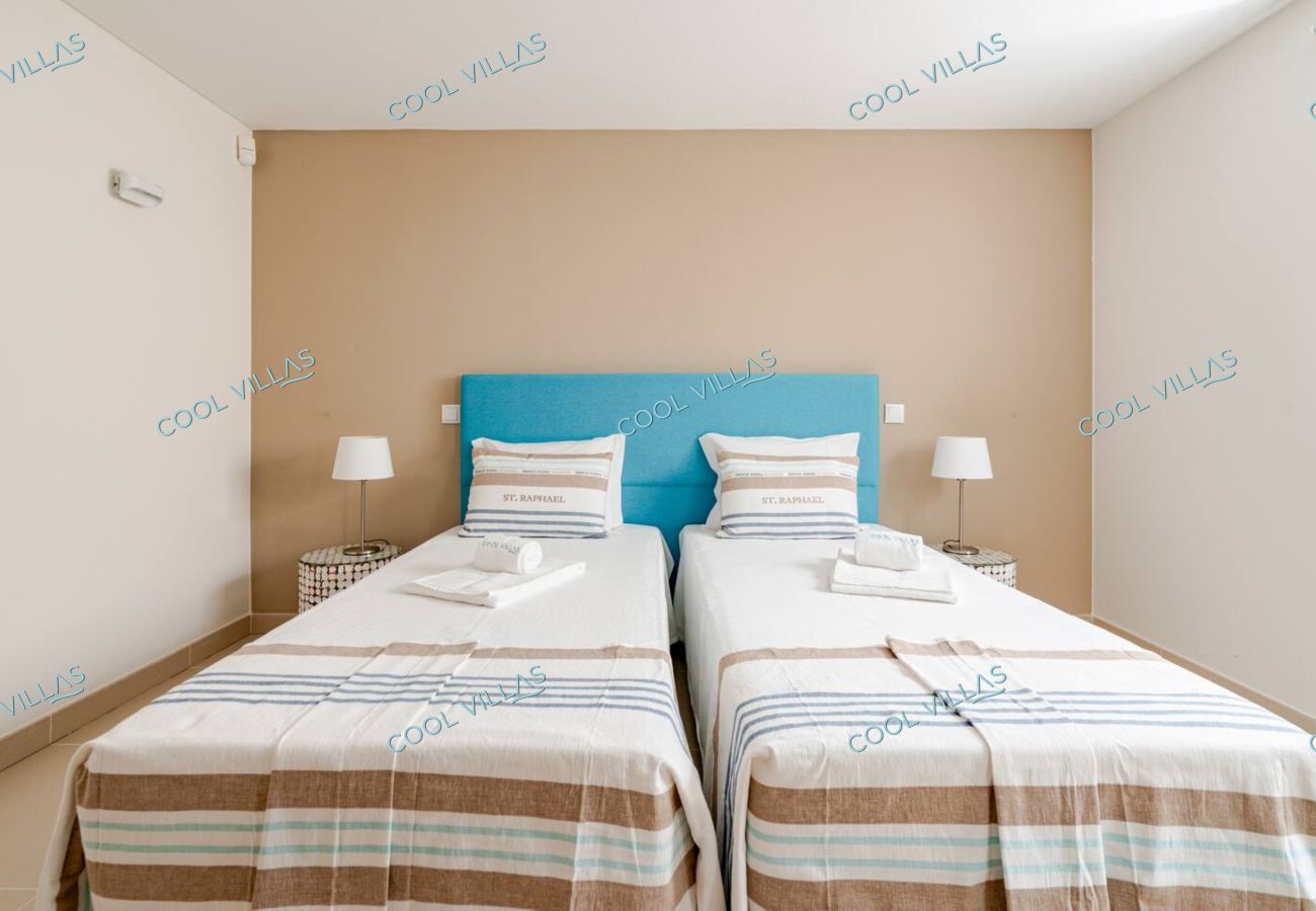 Villa à Almancil - Crest 5 - 8 Pax  Golf/Beach Swimming pool Villa à Almancil - Crest 5 - 8 Pax  Golf/Beach Swimming pool