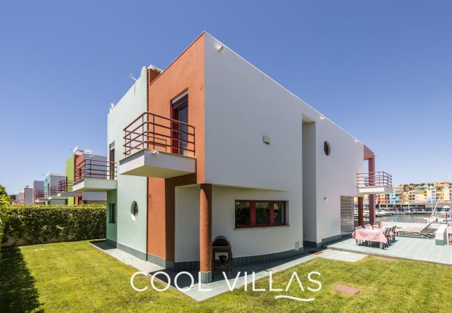 Villa em Albufeira - Villa AcquaMarina - waterfront 5 bedr villa Villa em Albufeira - Villa AcquaMarina - waterfront 5 bedr villa