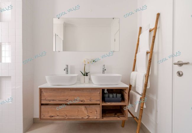 Villa em Albufeira - Orquidea Senses - 8 Pax - Sea View Villa em Albufeira - Orquidea Senses - 8 Pax - Sea View