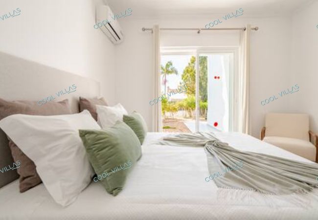 Villa em Albufeira - Orquidea Senses - 8 Pax - Sea View Villa em Albufeira - Orquidea Senses - 8 Pax - Sea View