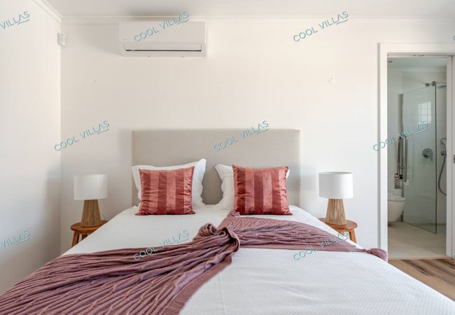 Villa em Albufeira - Orquidea Senses - 8 Pax - Sea View Villa em Albufeira - Orquidea Senses - 8 Pax - Sea View