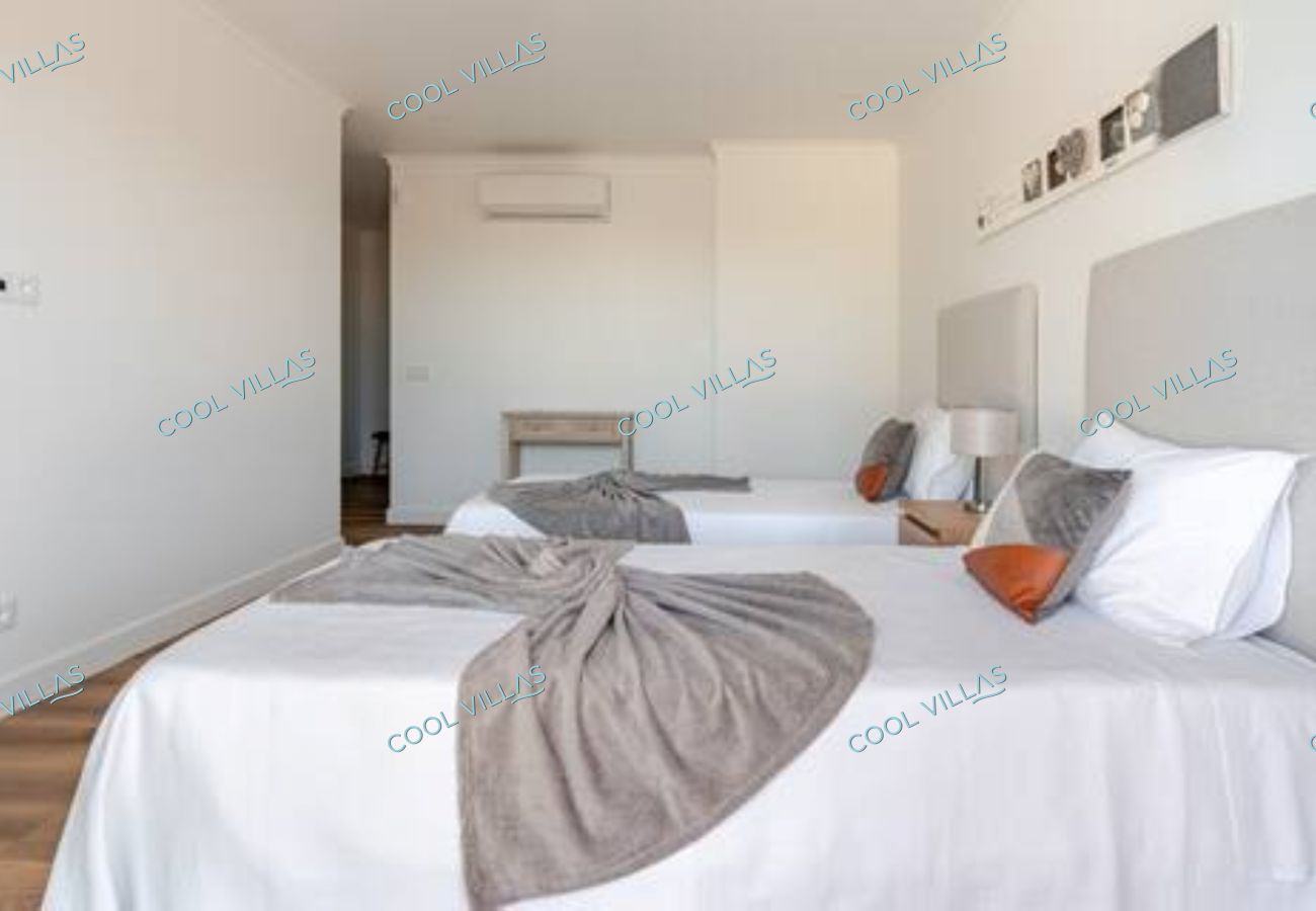 Villa em Albufeira - Orquidea Senses - 8 Pax - Sea View Villa em Albufeira - Orquidea Senses - 8 Pax - Sea View
