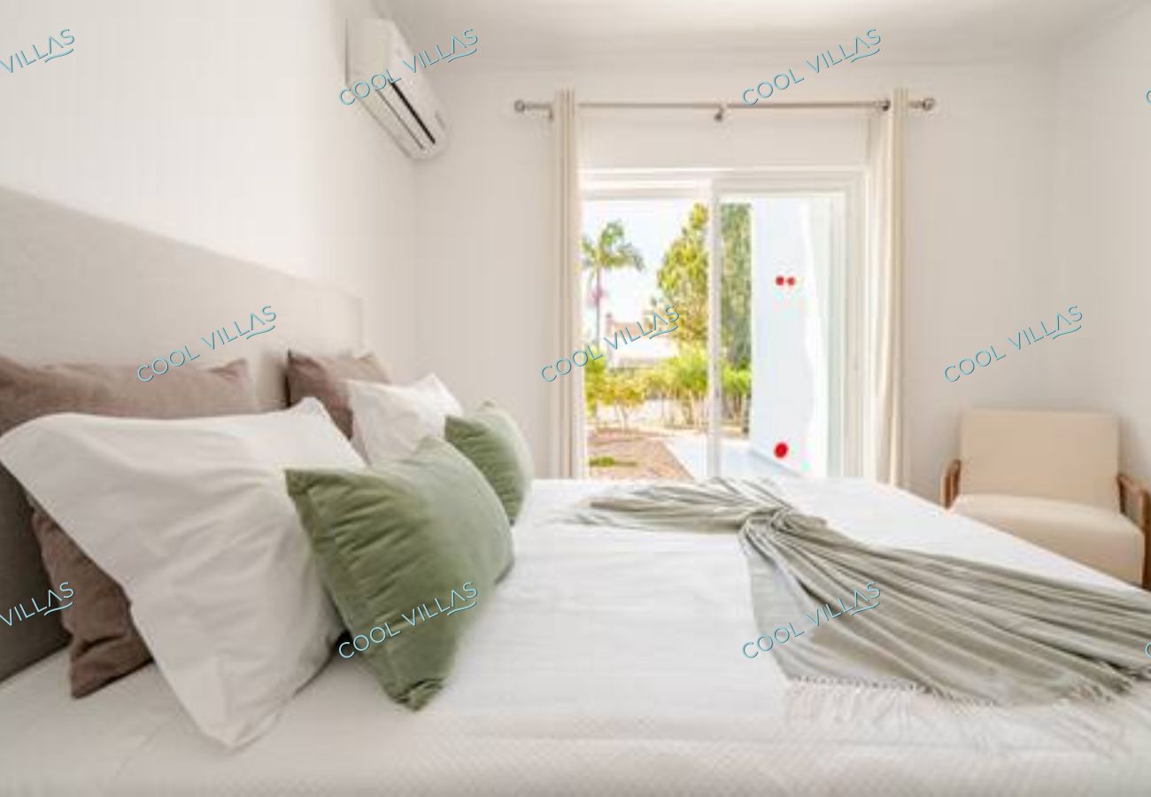 Villa em Albufeira - Orquidea Senses - 8 Pax - Sea View Villa em Albufeira - Orquidea Senses - 8 Pax - Sea View
