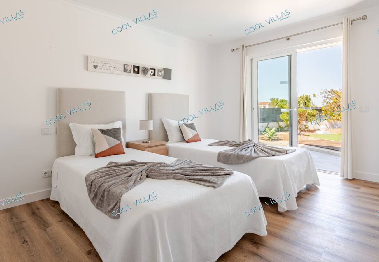 Villa em Albufeira - Orquidea Senses - 8 Pax - Sea View Villa em Albufeira - Orquidea Senses - 8 Pax - Sea View