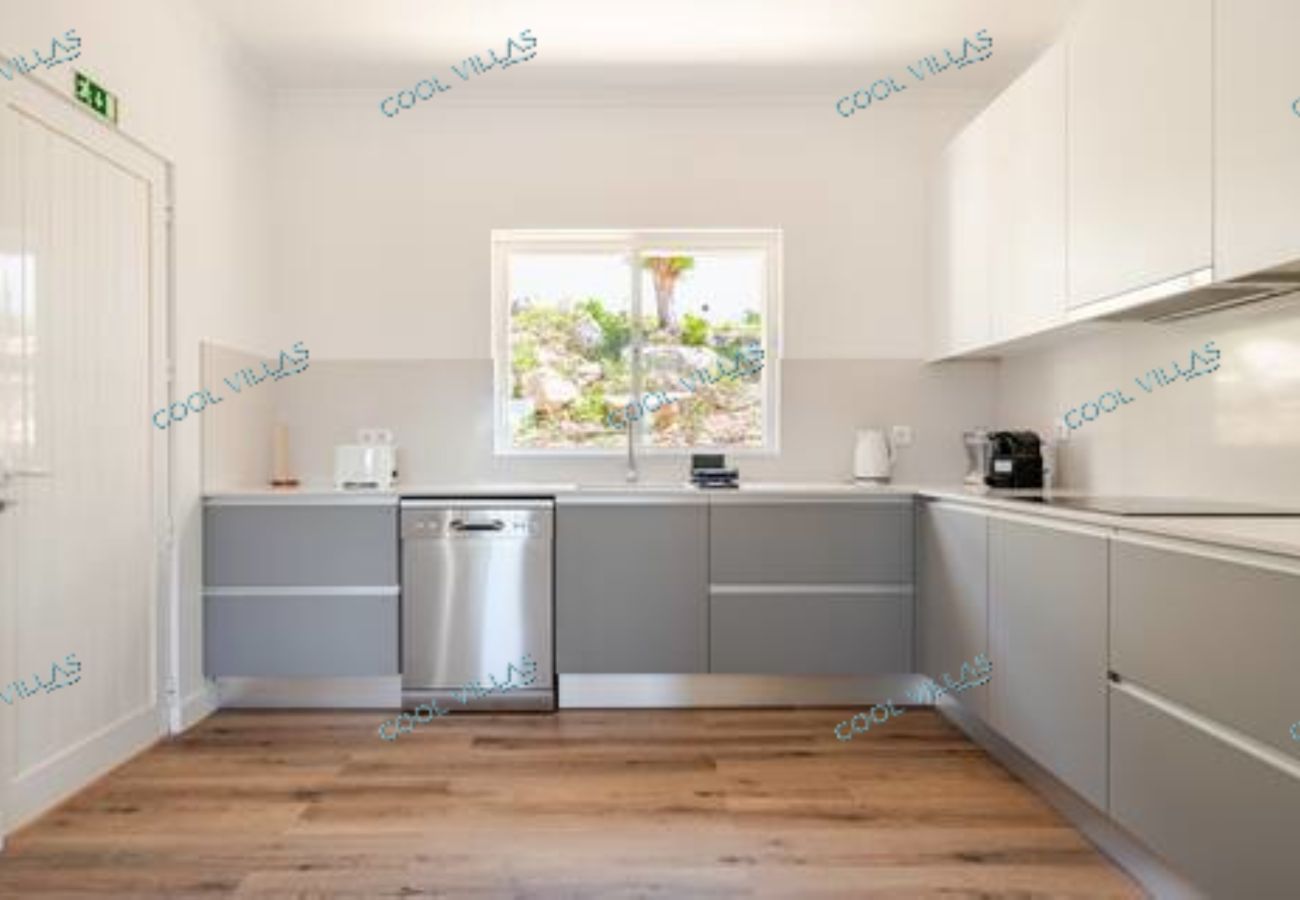 Villa em Albufeira - Orquidea Senses - 8 Pax - Sea View Villa em Albufeira - Orquidea Senses - 8 Pax - Sea View