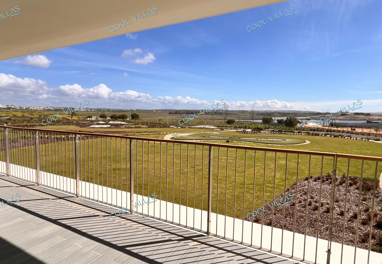 Apartamento em Armação de Pêra - BeachFront Apartment - 4 pax - swimming pool Apartamento em Armação de Pêra - BeachFront Apartment - 4 pax - swimming pool