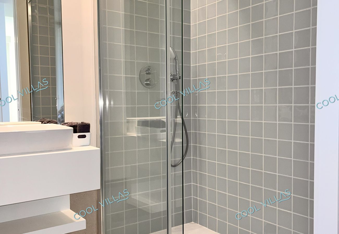 Apartamento em Armação de Pêra - BeachFront Apartment - 4 pax - swimming pool Apartamento em Armação de Pêra - BeachFront Apartment - 4 pax - swimming pool