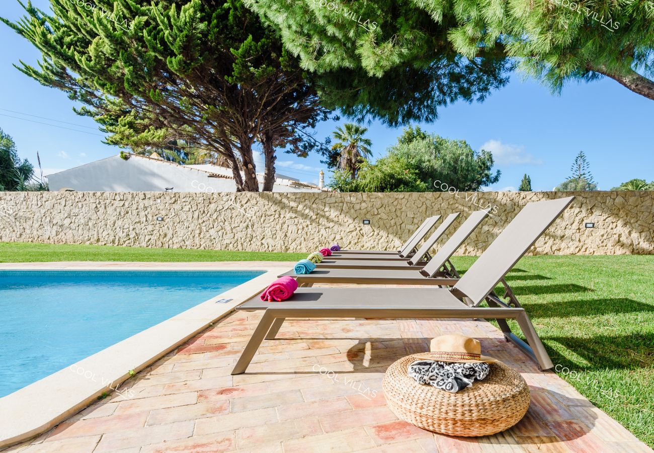 Villa in Albufeira - Villa Protea - walking distance to beach