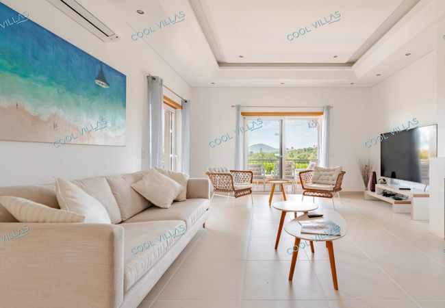 Villa in Almancil - Crest 5 - 8 Pax  Golf/Beach Swimming pool Villa in Almancil - Crest 5 - 8 Pax  Golf/Beach Swimming pool