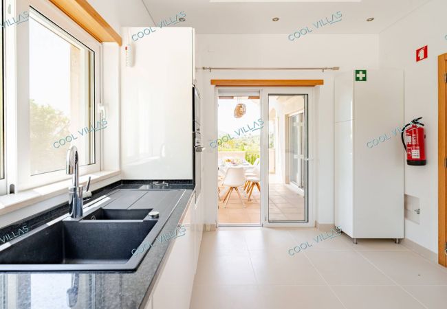 Villa in Almancil - Crest 5 - 8 Pax  Golf/Beach Swimming pool Villa in Almancil - Crest 5 - 8 Pax  Golf/Beach Swimming pool
