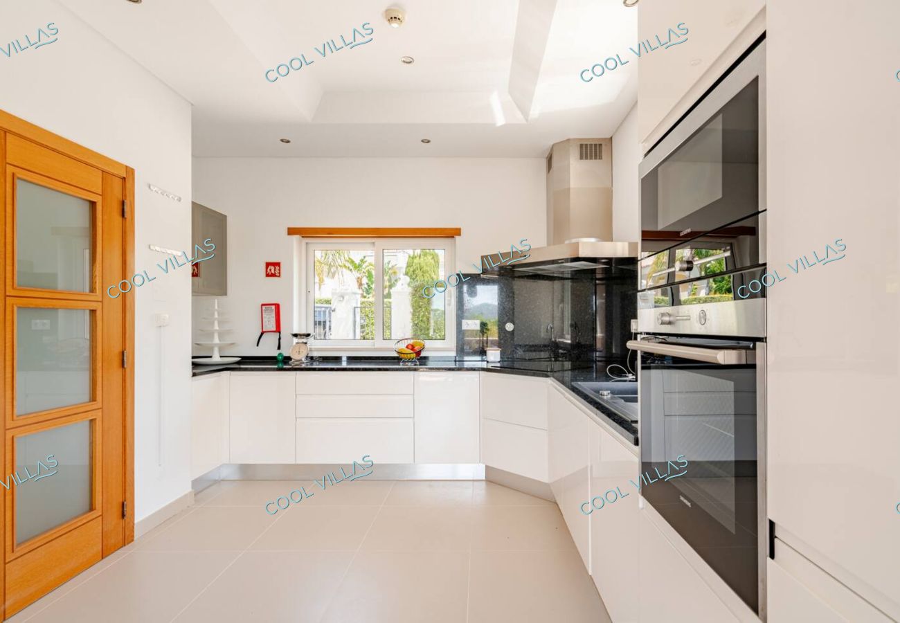 Villa in Almancil - Crest 5 - 8 Pax  Golf/Beach Swimming pool Villa in Almancil - Crest 5 - 8 Pax  Golf/Beach Swimming pool