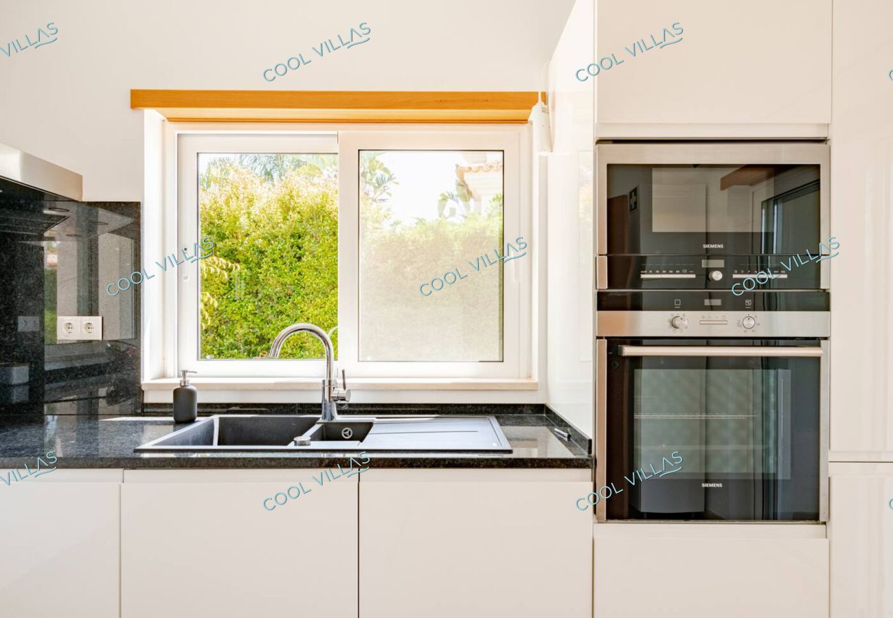 Villa in Almancil - Crest 5 - 8 Pax  Golf/Beach Swimming pool Villa in Almancil - Crest 5 - 8 Pax  Golf/Beach Swimming pool